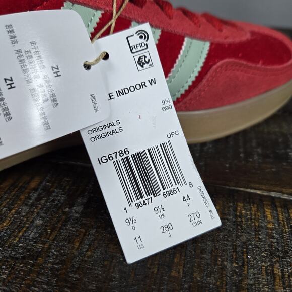 NEW adidas Gazelle Indoor Womens Size 11 Shoes Scarlet Red Hazy Green IG6786 - Picture 12 of 12